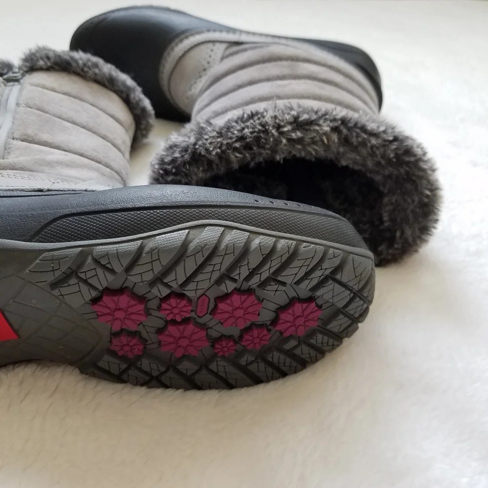 The North Face Winter Boots Women's Zip-Up Pull On